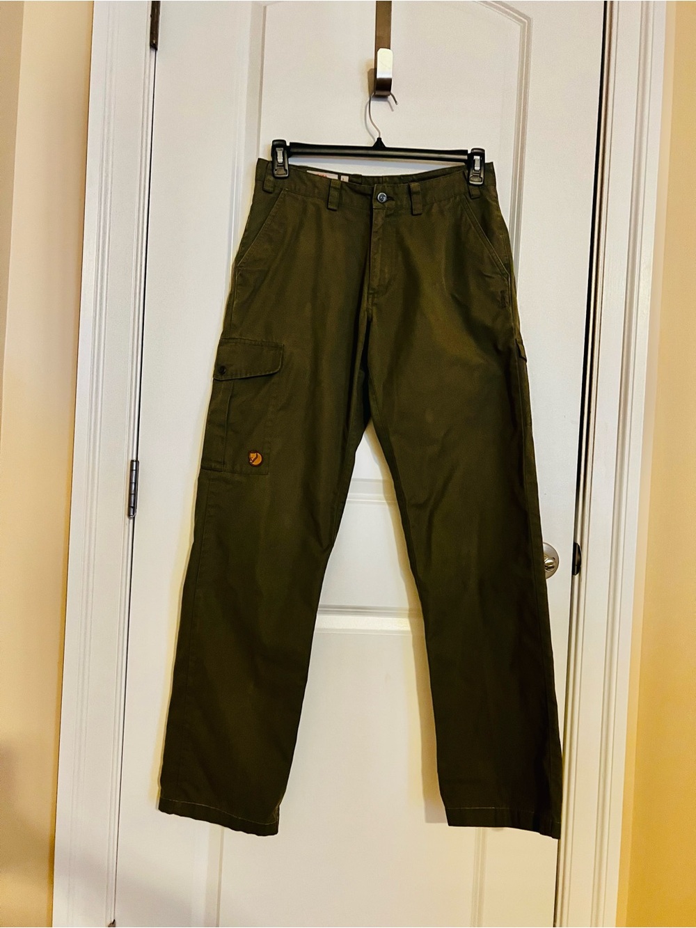 FJallraven Men’s Green Khaki Ovik Trousers 30-31